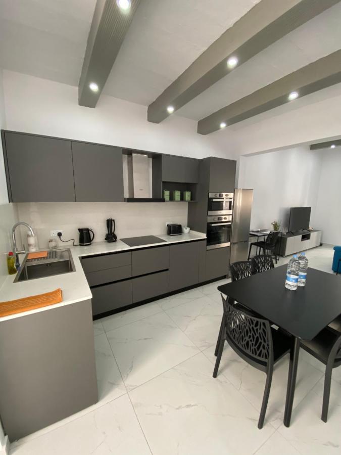 Seaside Apartment In Gzira Ngoại thất bức ảnh